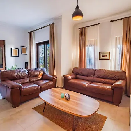 Stylish Modern Hideout In Lejlighed Kaş